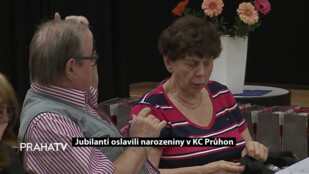 Jubilanti oslavili narozeniny v KC Průhon