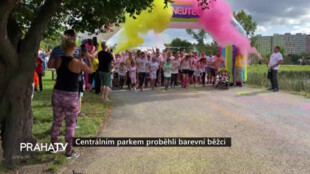 Centrálním parkem proběhli barevní běžci