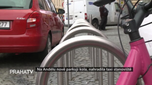 Na Andělu nově parkují kola, nahradila taxi stanoviště