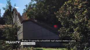 Praha 13 opravila schodiště nad stanicí metra Lužiny