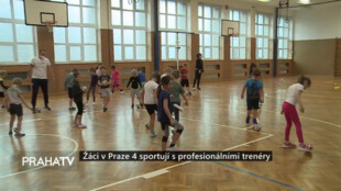 Žáci v Praze 4 sportují s profesionálními trenéry