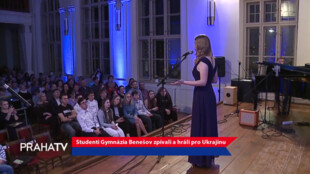 Studenti Gymnázia Benešov zpívali a hráli pro Ukrajinu