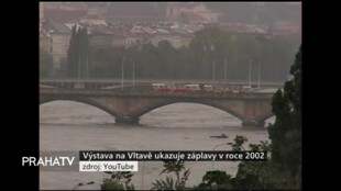 Výstava na Vltavě ukazuje záplavy v roce 2002