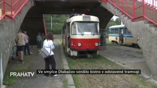 Ve smyčce Dlabačov vzniklo bistro v odstavené tramvaji