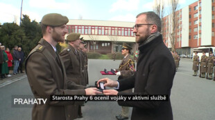 Starosta Prahy 6 ocenil vojáky v aktivní službě