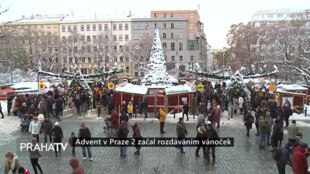 Advent v Praze 2 začal rozdáváním vánoček