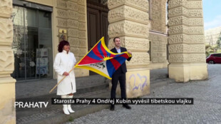 Starosta Prahy 4 Ondřej Kubín vyvěsil tibetskou vlajku
