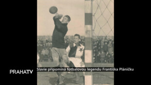Slavie připomíná fotbalovou legendu Františka Pláničku