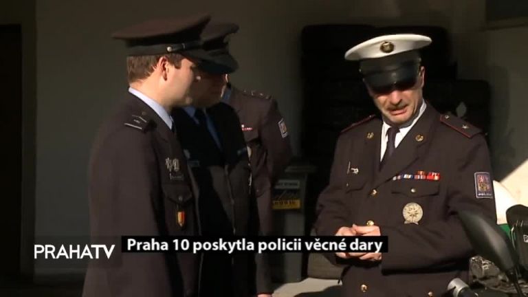 Praha 10 poskytla policii věcné dary 